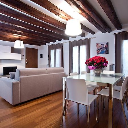 Good Wine Apartments Venedik Oda fotoğraf