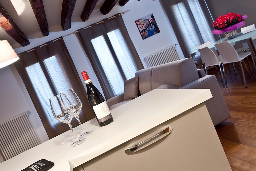 Good Wine Apartments Venedik Oda fotoğraf