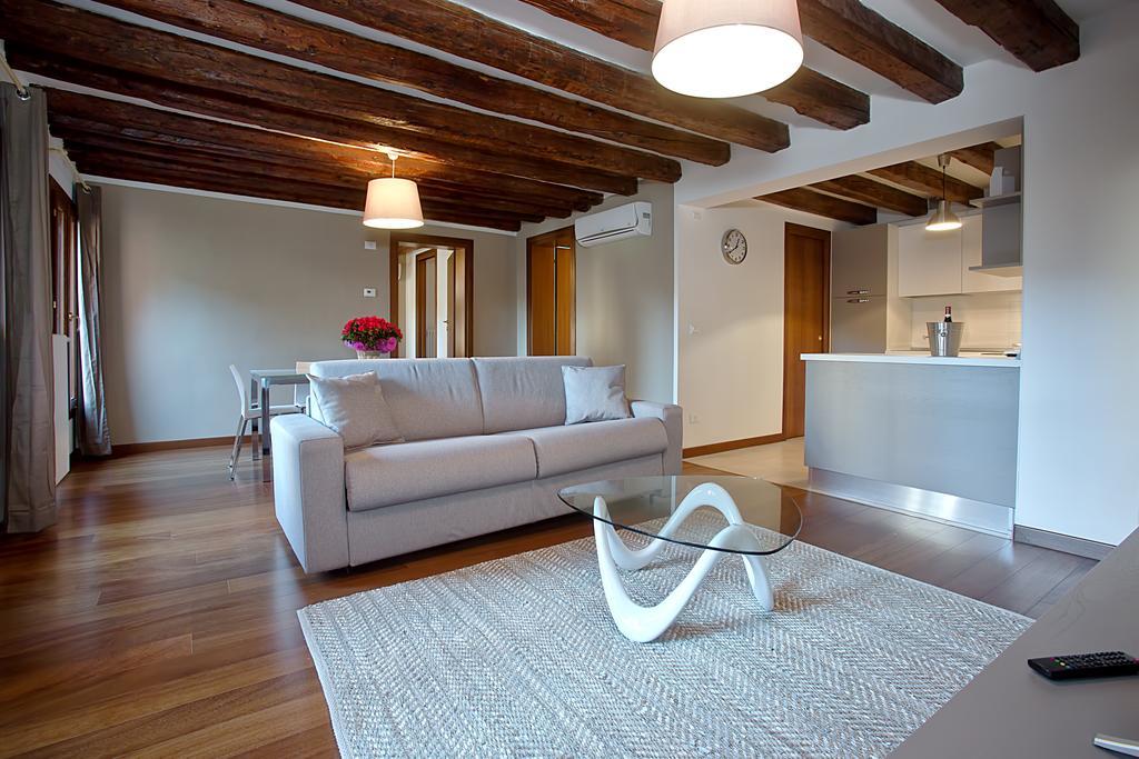 Good Wine Apartments Venedik Oda fotoğraf